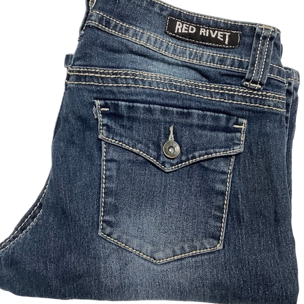 RED RIVET Low Rise Contrast Stitch Flare Leg‎ Jeans Size 7